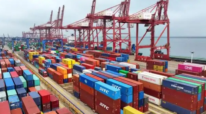 2025下半年海運趨勢預測(運價(jia) 、艙位、政策三大變化提前知) -华体汇体育中心物流 2025下半年海運趨勢預測(運價(jia) 、艙位、政策三大變化提前知) -华体汇体育中心物流