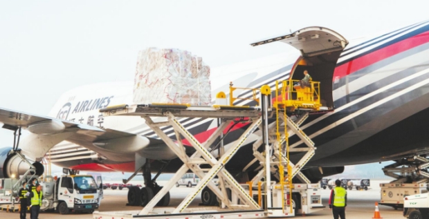 國際空運中“機場自提”和“送貨上門”的流程有什麽(me) 不同-华体汇体育中心物流