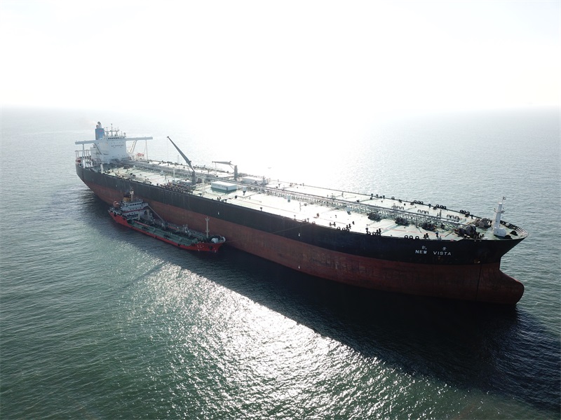 不靠港也能加油！ 山東(dong) 港口青島港 首單掛港加油業(ye) 務成功落地-华体汇体育中心物流