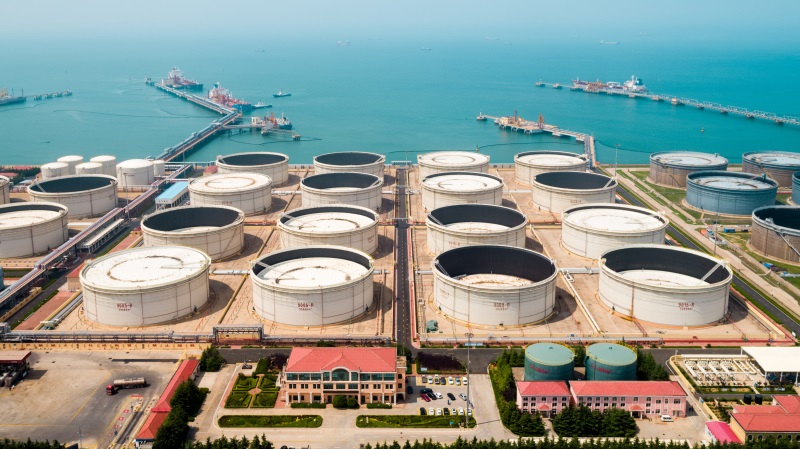 不靠港也能加油！ 山東(dong) 港口青島港 首單掛港加油業(ye) 務成功落地-华体汇体育中心物流