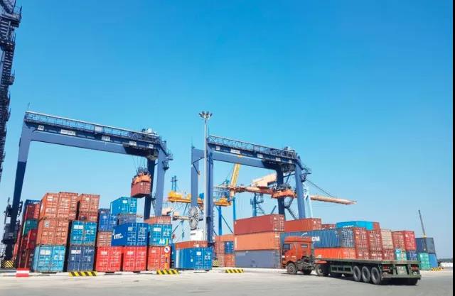 麵對集裝箱短缺和高企海運費，該國監管部門這次對十二家船公司再次出手