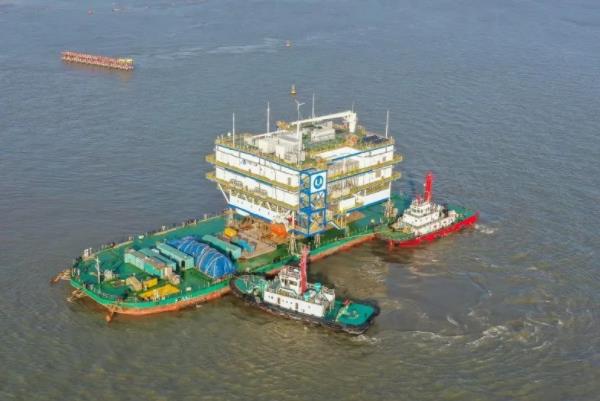 三峽新能源江蘇如東(dong) H6海上風電項目海上升壓站發運-华体汇体育中心物流