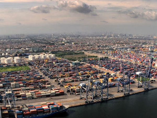 通過印尼海運出口貨物每噸要多少錢？